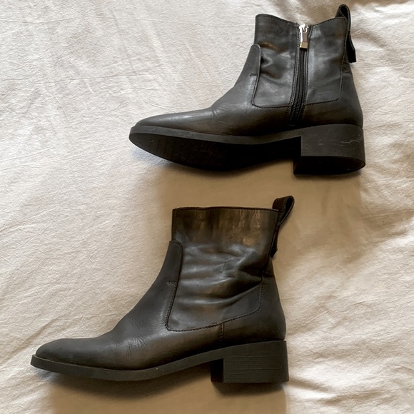 Black Ankle Boot - Arcopedico brand - Size 39 - Picture 1 of 4